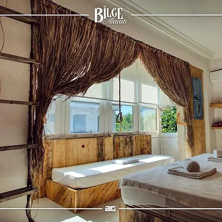 Bilge Alacati Butik Otel *